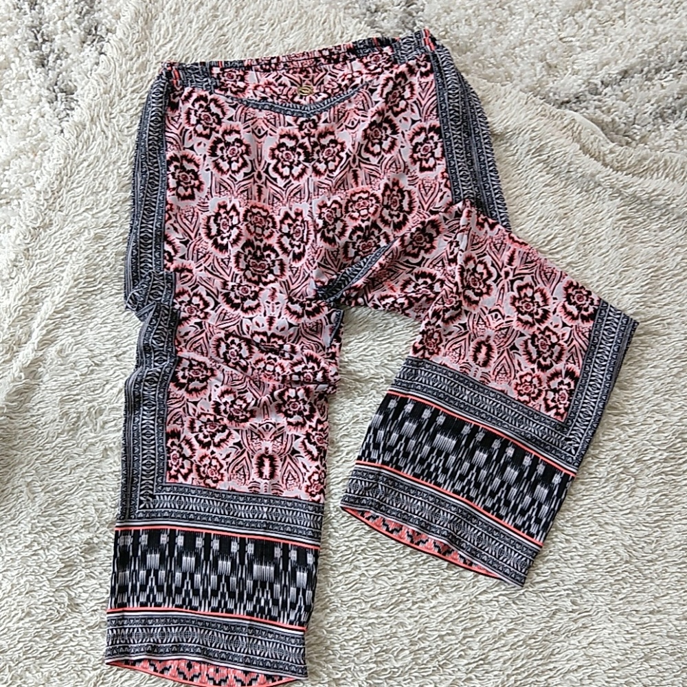 Bebe pants